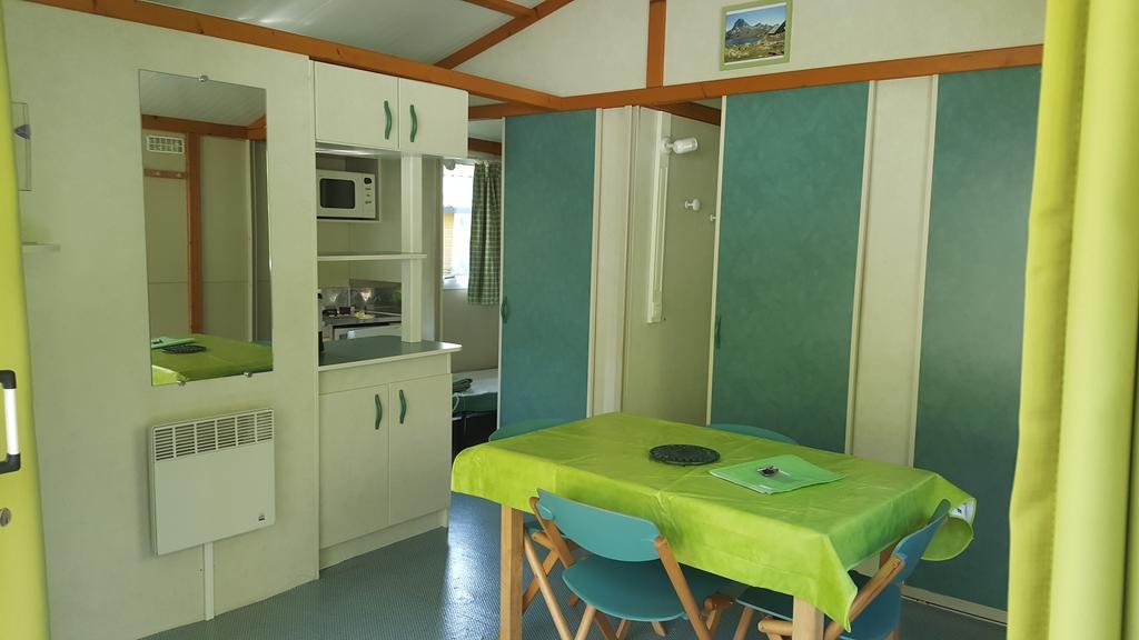 Camping Le Rey Louvie Juzon Luaran gambar