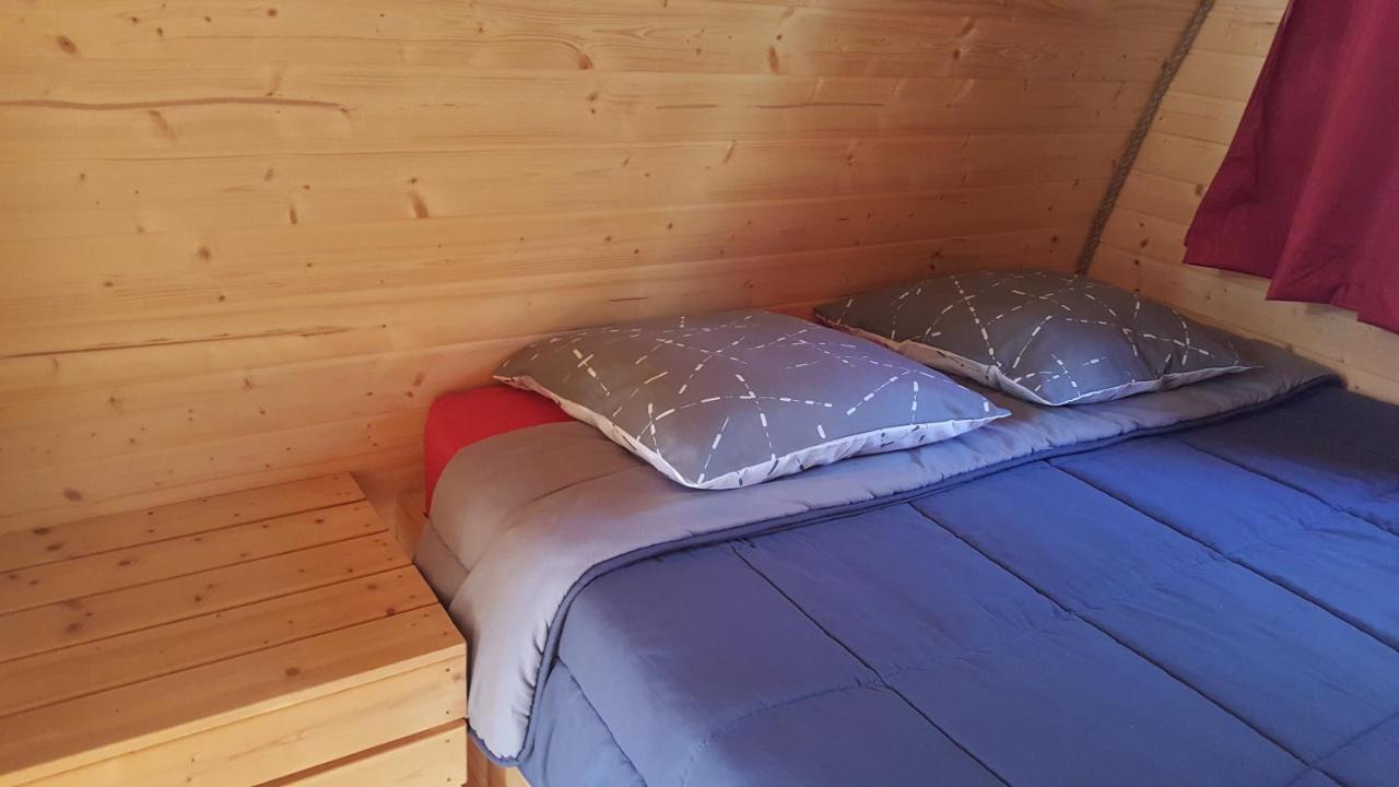Camping Le Rey Louvie Juzon Luaran gambar